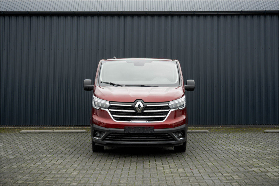 Renault Trafic Blue dCi 150PK | L2H1 | 9-Zits | LED | Camera | Navi | Zijschuifdeur R+L | Cruise | Airco | PDC