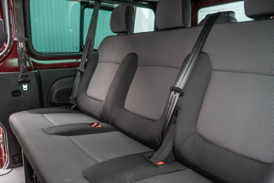 Renault Trafic Blue dCi 150PK | L2H1 | 9-Zits | LED | Camera | Navi | Zijschuifdeur R+L | Cruise | Airco | PDC