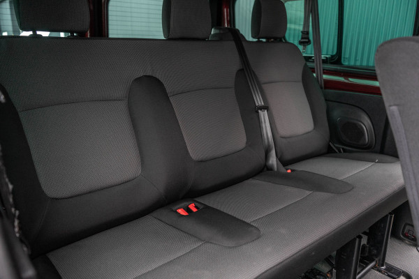 Renault Trafic Blue dCi 150PK | L2H1 | 9-Zits | LED | Camera | Navi | Zijschuifdeur R+L | Cruise | Airco | PDC