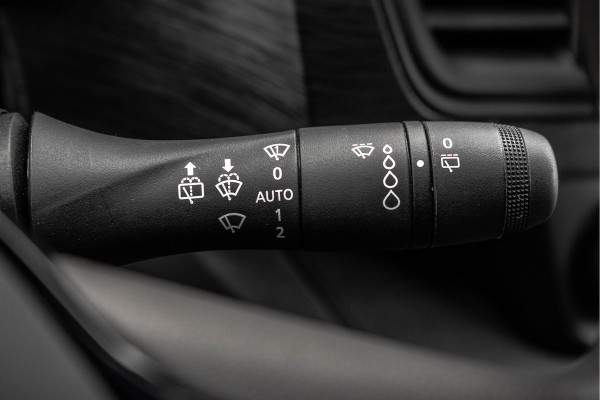 Renault Trafic Blue dCi 150PK | L2H1 | 9-Zits | LED | Camera | Navi | Zijschuifdeur R+L | Cruise | Airco | PDC