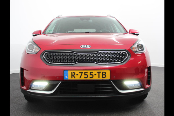 Kia Niro 1.6 GDi Automaat Hybrid DynamicLine | Trekhaak | Navigatie | Camera | Parkeer sensoren V+A | Cruise Control | Lichtmetalen Velgen | Extra getint glas | Keyless