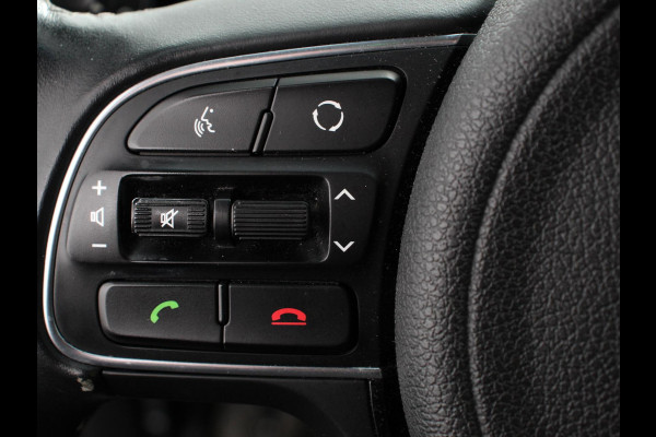 Kia Niro 1.6 GDi Automaat Hybrid DynamicLine | Trekhaak | Navigatie | Camera | Parkeer sensoren V+A | Cruise Control | Lichtmetalen Velgen | Extra getint glas | Keyless