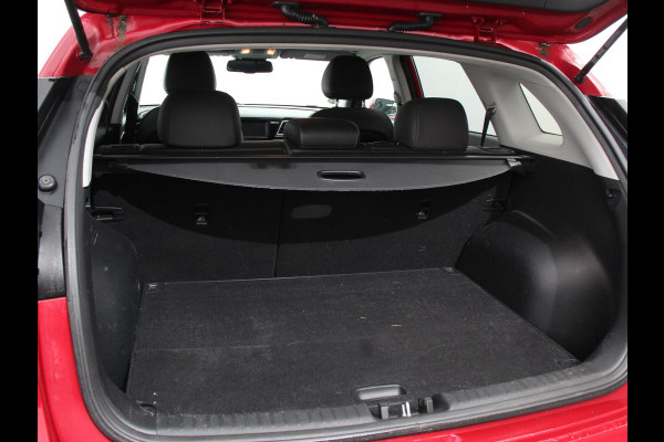 Kia Niro 1.6 GDi Automaat Hybrid DynamicLine | Trekhaak | Navigatie | Camera | Parkeer sensoren V+A | Cruise Control | Lichtmetalen Velgen | Extra getint glas | Keyless