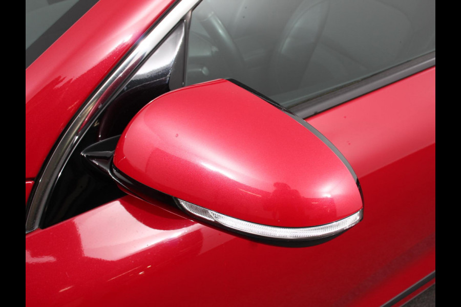 Kia Niro 1.6 GDi Automaat Hybrid DynamicLine | Trekhaak | Navigatie | Camera | Parkeer sensoren V+A | Cruise Control | Lichtmetalen Velgen | Extra getint glas | Keyless