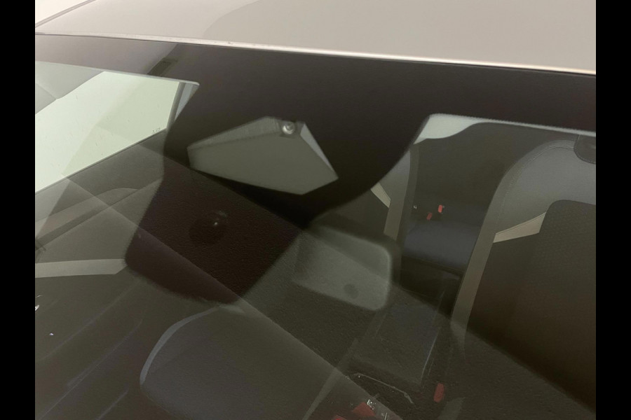 Opel Astra 1.2 Edition 110PK AIRCO NAVI CRUISE TREKHAAK ELEK RAMEN APPLE CARPLAY MULTI STUUR START KNOP VELGEN NIEUWSTAAT