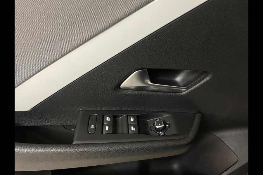 Opel Astra 1.2 Edition 110PK AIRCO NAVI CRUISE TREKHAAK ELEK RAMEN APPLE CARPLAY MULTI STUUR START KNOP VELGEN NIEUWSTAAT