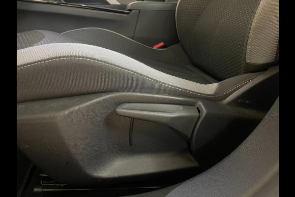 Opel Astra 1.2 Edition 110PK AIRCO NAVI CRUISE TREKHAAK ELEK RAMEN APPLE CARPLAY MULTI STUUR START KNOP VELGEN NIEUWSTAAT