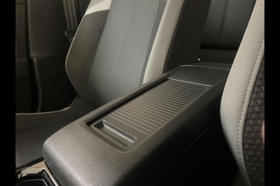 Opel Astra 1.2 Edition 110PK AIRCO NAVI CRUISE TREKHAAK ELEK RAMEN APPLE CARPLAY MULTI STUUR START KNOP VELGEN NIEUWSTAAT