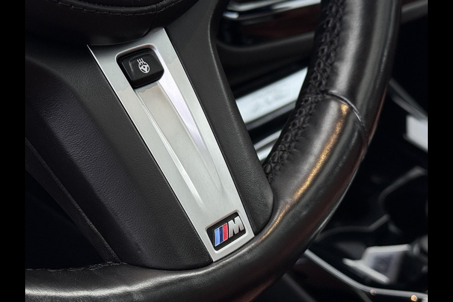 BMW X3 XDrive30e M-Sport | Pano | Elektrische stoelen | Trekhaak | Sfeerverlichting | Keyless | Carplay | Dealer onderhouden