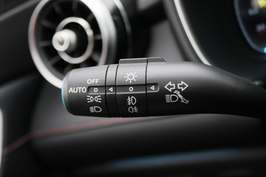 MG EHS 1.5 TGDI Luxury Leer, 360° Camera, ACC, Panoramadak, Apple Carplay, PDC, DAB, LED, 18''