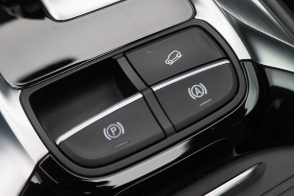 MG EHS 1.5 TGDI Luxury Leer, 360° Camera, ACC, Panoramadak, Apple Carplay, PDC, DAB, LED, 18''