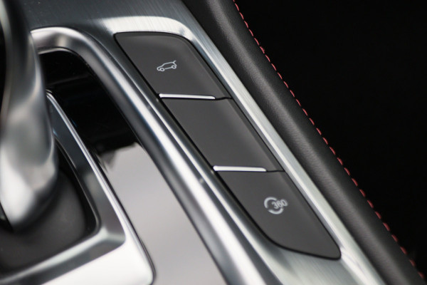 MG EHS 1.5 TGDI Luxury Leer, 360° Camera, ACC, Panoramadak, Apple Carplay, PDC, DAB, LED, 18''