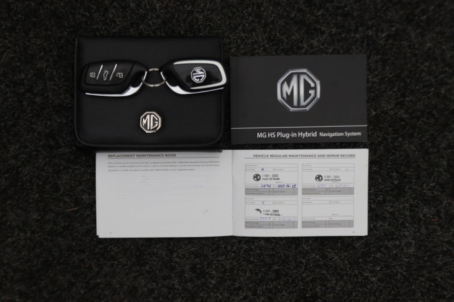 MG EHS 1.5 TGDI Luxury Leer, 360° Camera, ACC, Panoramadak, Apple Carplay, PDC, DAB, LED, 18''