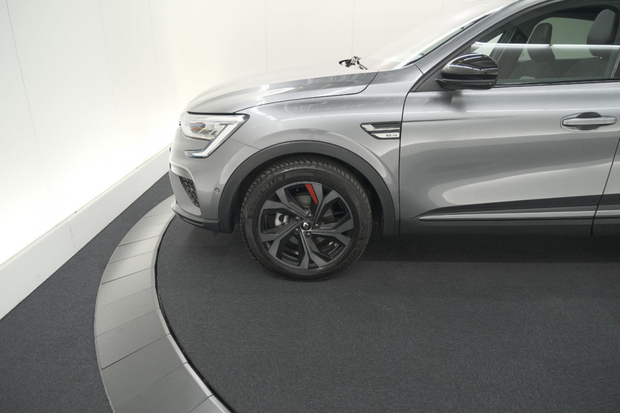 Renault Arkana 1.6 E-Tech Hybrid 145 R.S. Line | Trekhaak | Panoramadak | Adaptieve Cruise Control | Dodehoekdetectie