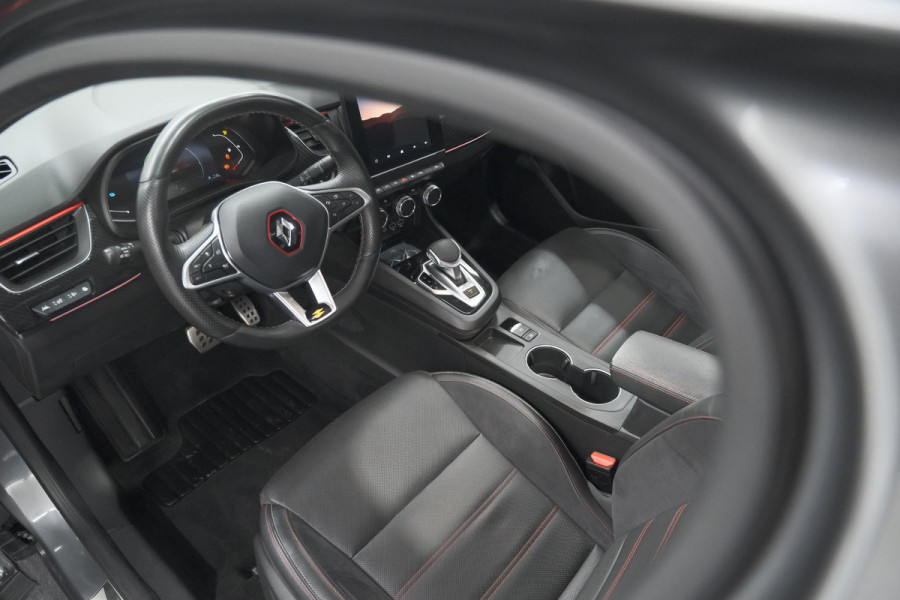 Renault Arkana 1.6 E-Tech Hybrid 145 R.S. Line | Trekhaak | Panoramadak | Adaptieve Cruise Control | Dodehoekdetectie