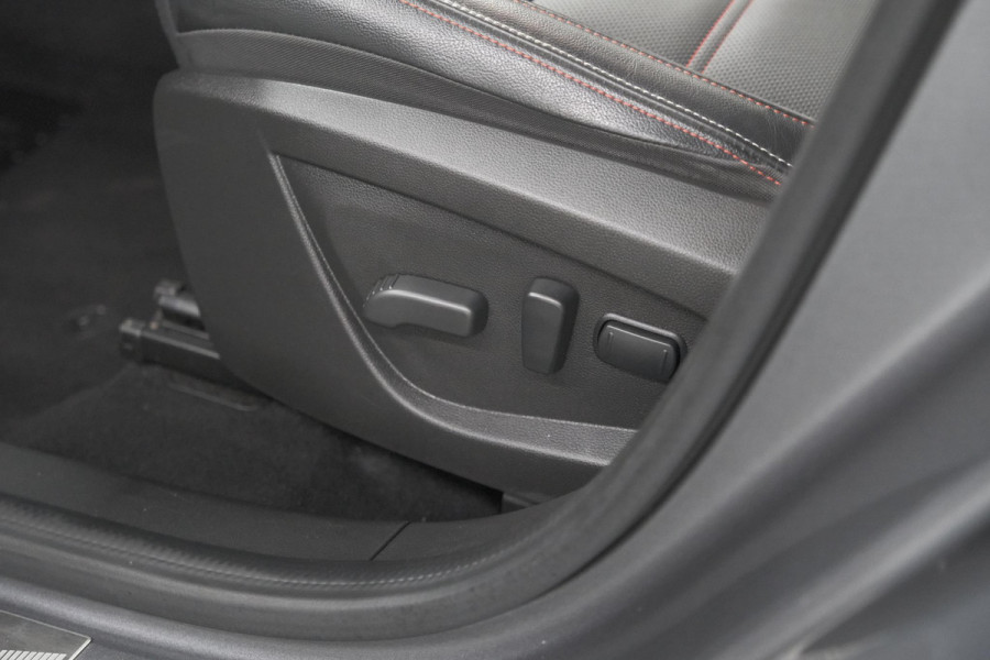 Renault Arkana 1.6 E-Tech Hybrid 145 R.S. Line | Trekhaak | Panoramadak | Adaptieve Cruise Control | Dodehoekdetectie