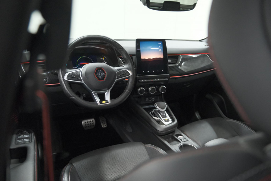 Renault Arkana 1.6 E-Tech Hybrid 145 R.S. Line | Trekhaak | Panoramadak | Adaptieve Cruise Control | Dodehoekdetectie