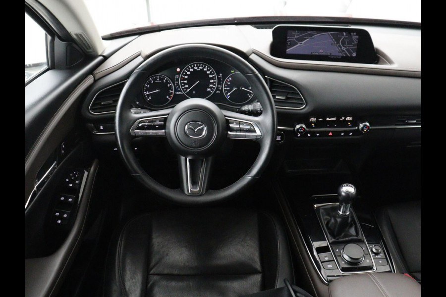 Mazda CX-30 2.0 e-SkyActiv-X M Hybrid Luxury | Stoelverwarming | Head-Up | Leder | Bose Surround | Camera | Carplay | Keyless | Navigatie | Full LED | Stuurverwarming | Climate control