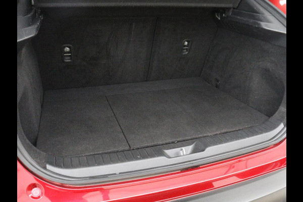 Mazda CX-30 2.0 e-SkyActiv-X M Hybrid Luxury | Stoelverwarming | Head-Up | Leder | Bose Surround | Camera | Carplay | Keyless | Navigatie | Full LED | Stuurverwarming | Climate control