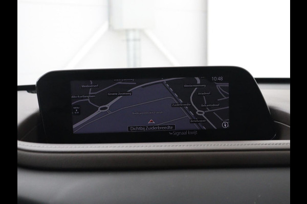 Mazda CX-30 2.0 e-SkyActiv-X M Hybrid Luxury | Stoelverwarming | Head-Up | Leder | Bose Surround | Camera | Carplay | Keyless | Navigatie | Full LED | Stuurverwarming | Climate control