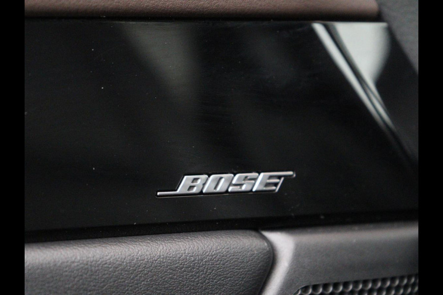 Mazda CX-30 2.0 e-SkyActiv-X M Hybrid Luxury | Stoelverwarming | Head-Up | Leder | Bose Surround | Camera | Carplay | Keyless | Navigatie | Full LED | Stuurverwarming | Climate control