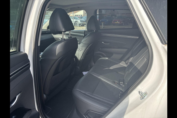 Hyundai Tucson 1.6 T-GDI PHEV Premium Sky 4WD | Bellen voor bezichtiging  | SCI |  Panoramadak | Dealer onderhouden | Leder | Achteruitrijcamera