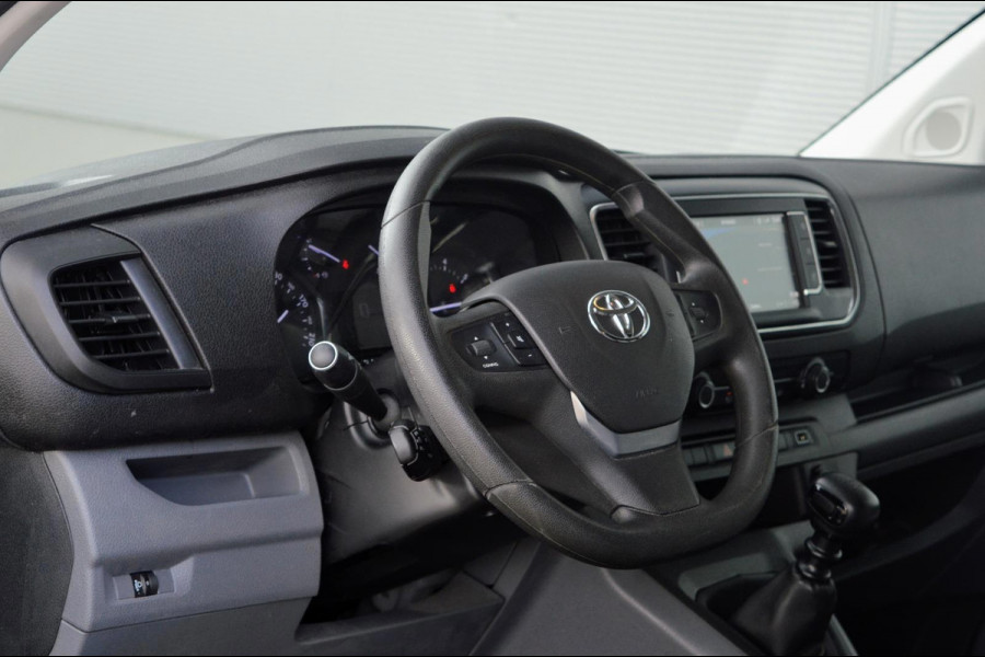 Toyota Proace Shuttle 1.5 D-4D Navigator Medium
