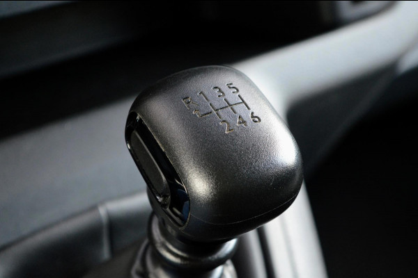 Toyota Proace Shuttle 1.5 D-4D Navigator Medium