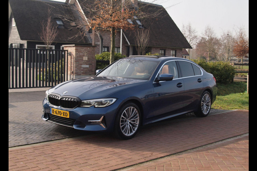 BMW 3 Serie 318i High Executive | Laser Led | Schuifdak | Camera | Sfeerverlichting | Sport stoelen leer | Zwarte Hemel |