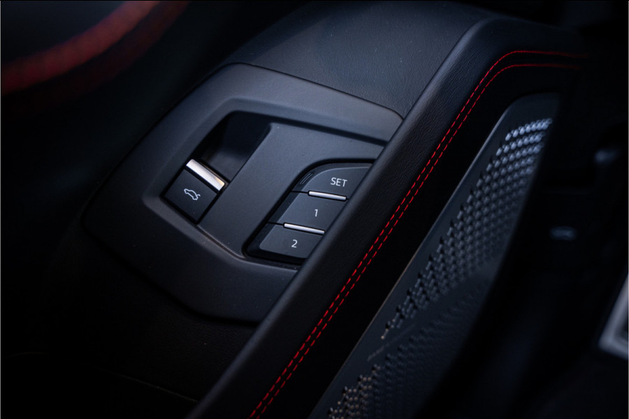 Lamborghini Urus 4.0 V8 - Panorama | Original Matte | 23'inch | B&O