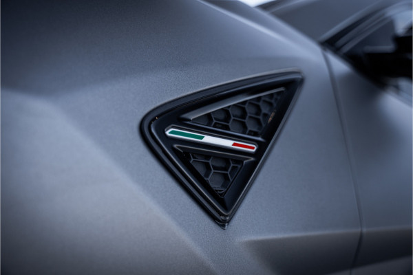 Lamborghini Urus 4.0 V8 - Panorama | Original Matte | 23'inch | B&O