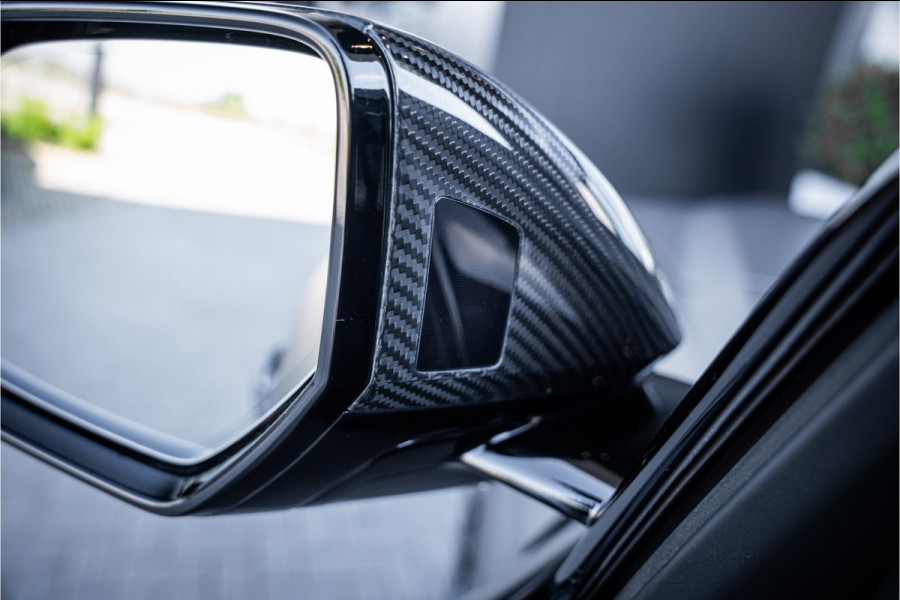 Lamborghini Urus 4.0 V8 - Panorama | Original Matte | 23'inch | B&O