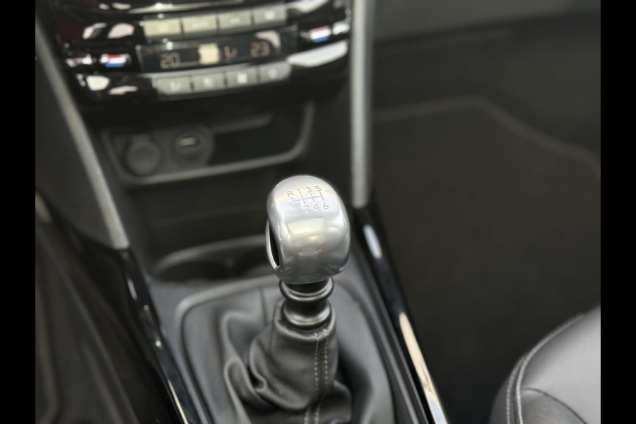 Peugeot 2008 1.2 PureTech Allure 2e Eigenaar|Navi|Pano|Camera|Clima|Cruise|PDC|N.A.P|APK tot 10-2027