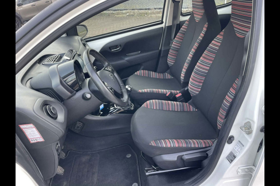 Citroën C1 1.0 VTi Shine / camera / navigatie