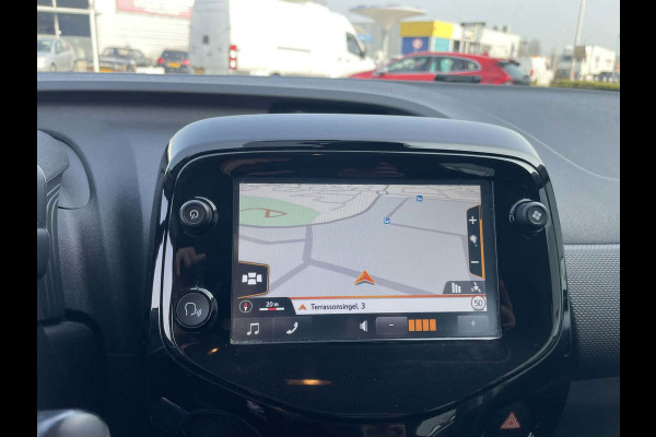 Citroën C1 1.0 VTi Shine / camera / navigatie