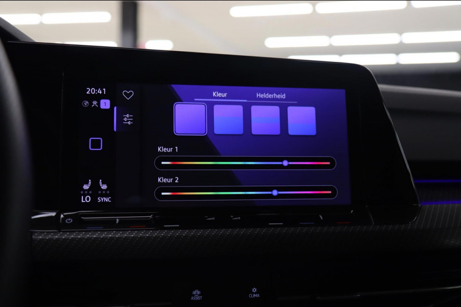 Volkswagen Golf 2.0 TSI R 4Motion PERFORMANCE /AKRA/PANO/HUD/IQ-LIGHT/H-K/BOMVOL