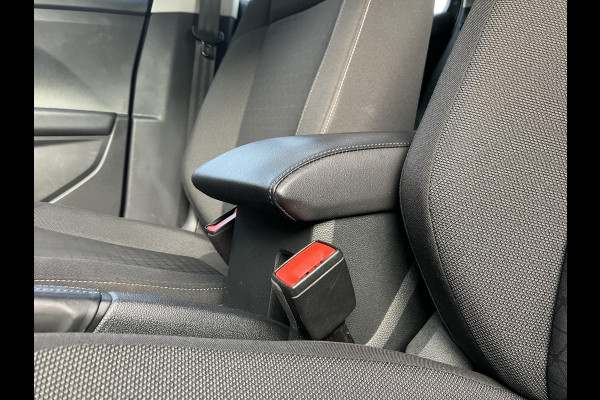 Volkswagen T-Cross 1.0 TSI Life | Trekhaak | Camera | NAP