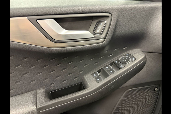 Ford Kuga 1.5 EcoBoost 150PK Titanium X*Stoelverwarming*Camera*Led*PDC*Navi*