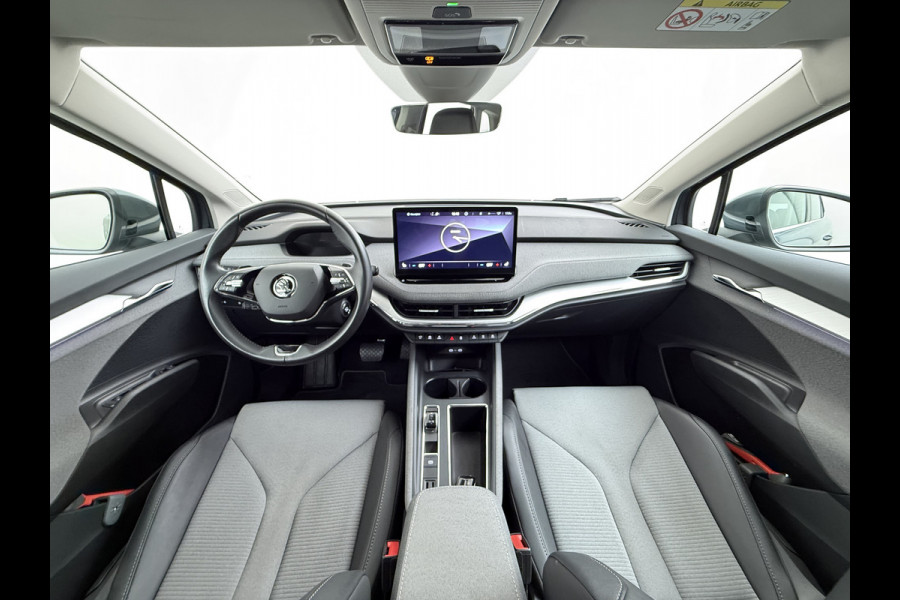 Škoda ENYAQ iV 80 Trekhaak Adap.Cruise 3 Fase Warmtepomp Camera Apple Carplay/Android Auto Navi Ecc Pdc Assistentie+Climate Pakket Led Lmv Stoel+Stuurverwarming Lane Assist File Assistent Bluetooth Isofix Keyless-go Connected services Dodehoek detector 1e Eigenaar Origineel Nederlandse Auto 1.000KG Trekgewicht