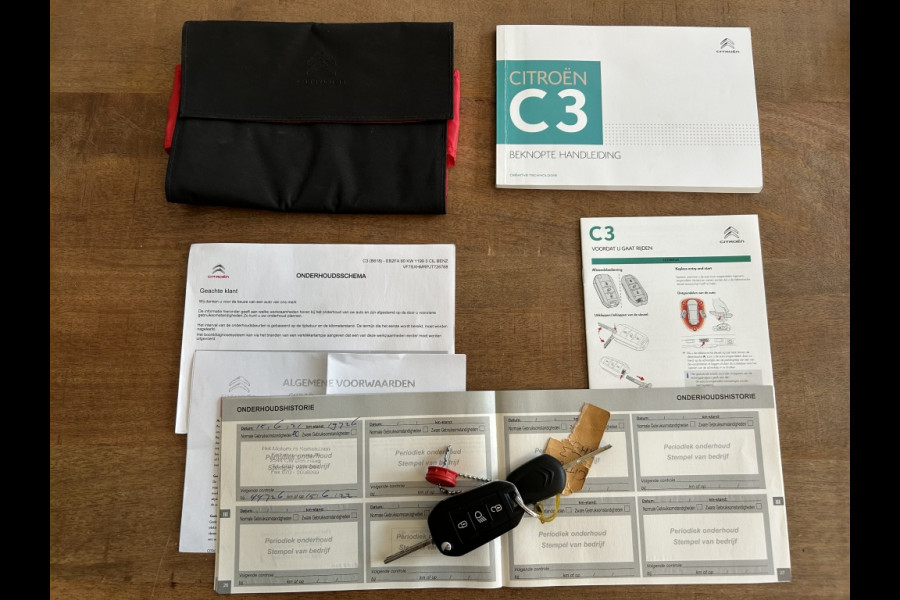Citroën C3 1.2 Feel Navi, Carplay, Trekhaak afn. Slechts 44 dkm!