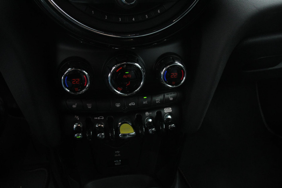 MINI Cooper Electric Charged 33 kWh | Leder | Climate Control | Cruise Control | Navigatie | Camera | Head up | Harman Kardon