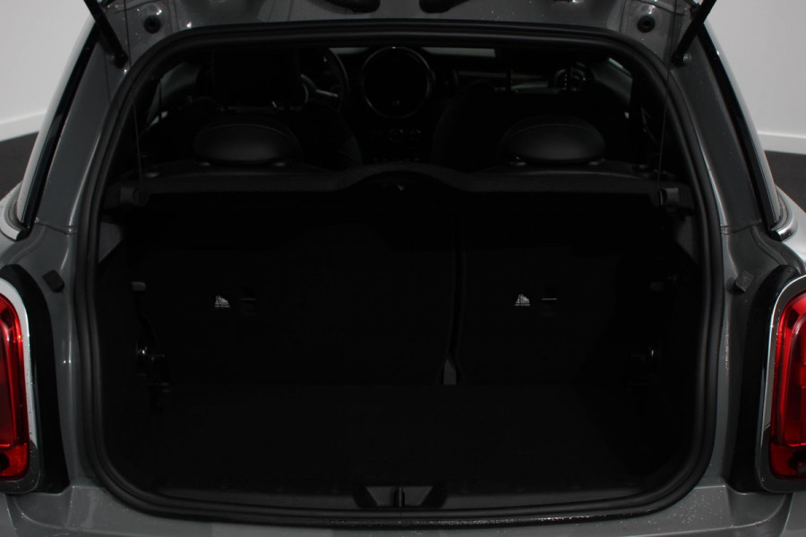 MINI Cooper Electric Charged 33 kWh | Leder | Climate Control | Cruise Control | Navigatie | Camera | Head up | Harman Kardon