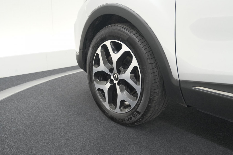 Renault Captur TCe 150 EDC Intens | Trekhaak | Navigatie | Parkeersensoren