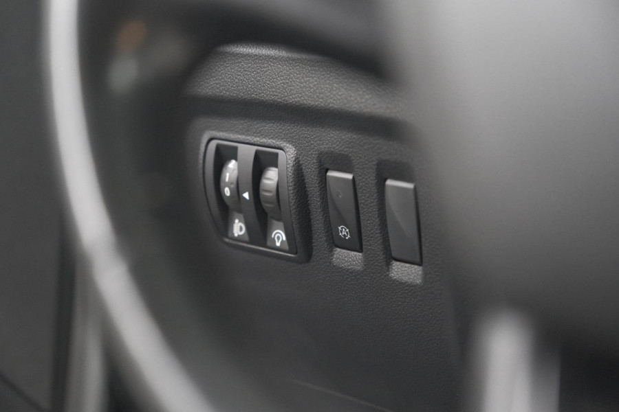 Renault Captur TCe 150 EDC Intens | Trekhaak | Navigatie | Parkeersensoren