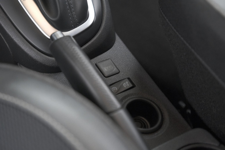 Renault Captur TCe 150 EDC Intens | Trekhaak | Navigatie | Parkeersensoren