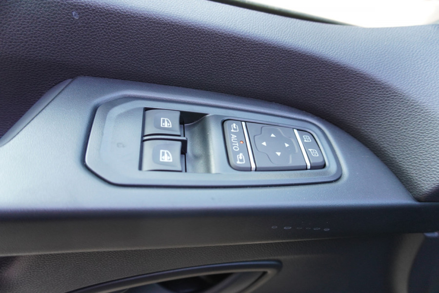 Renault Trafic 2.0 Blue dCi 130PK L2H1 Advance Schuifdeur links + rechts nr. V058 | Airco | Cruise | Navigatie | Camera | All season