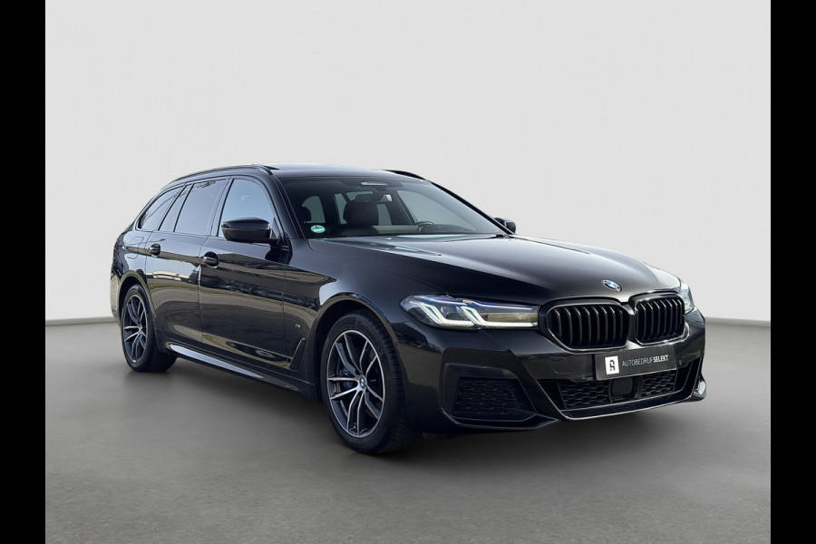 BMW 5 Serie Touring 530e xDrive | M-Sport | Pano | Trekhaak | Laser | Harman Kardon | Memory | Driving Ass. Pro | HUD | Keyless