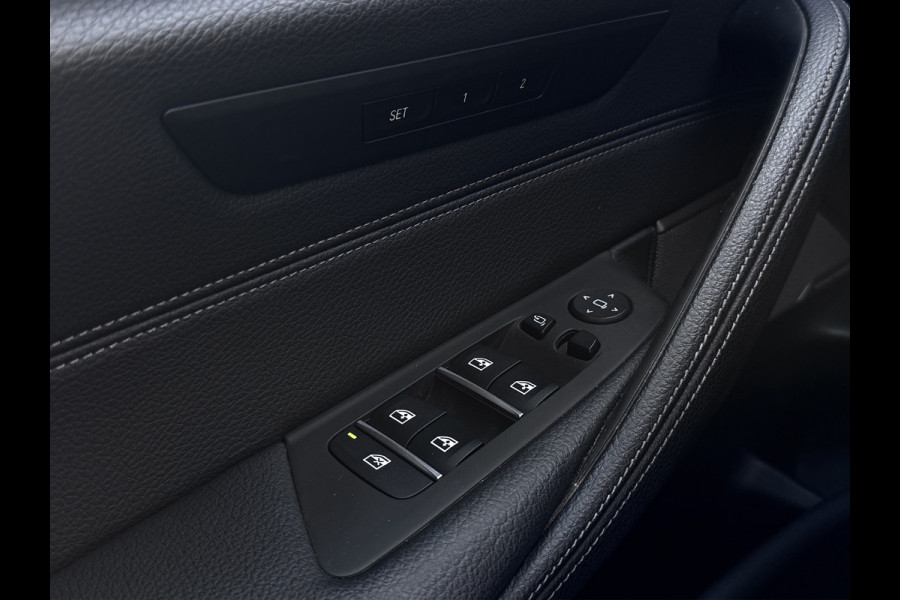BMW 5 Serie Touring 530e xDrive | M-Sport | Pano | Trekhaak | Laser | Harman Kardon | Memory | Driving Ass. Pro | HUD | Keyless