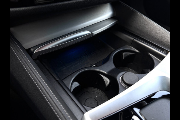 BMW 5 Serie Touring 530e xDrive | M-Sport | Pano | Trekhaak | Laser | Harman Kardon | Memory | Driving Ass. Pro | HUD | Keyless