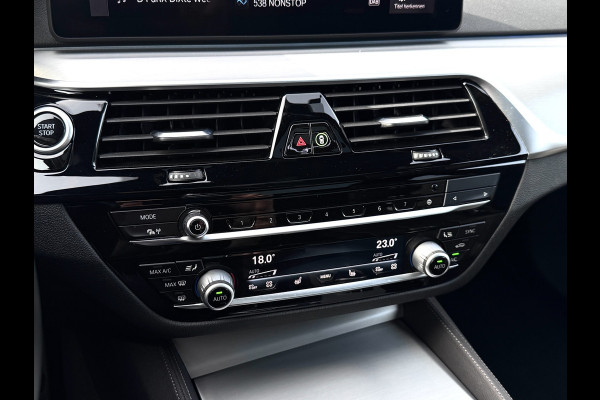 BMW 5 Serie Touring 530e xDrive | M-Sport | Pano | Trekhaak | Laser | Harman Kardon | Memory | Driving Ass. Pro | HUD | Keyless